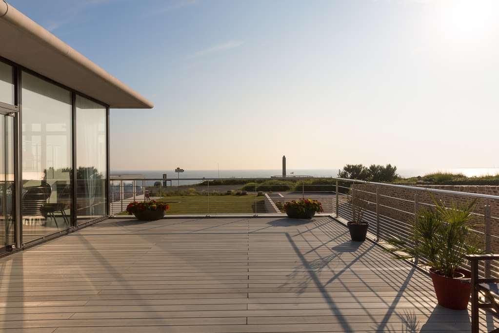 Hostellerie De La Pointe Saint-Mathieu - Spa & Restaurant プルゴンヴラン エクステリア 写真