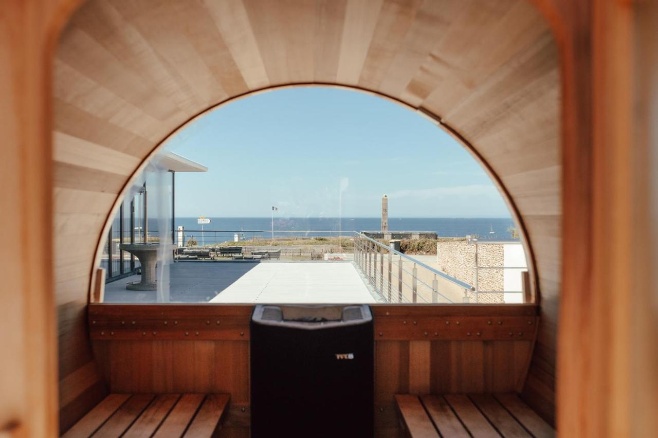 Hostellerie De La Pointe Saint-Mathieu - Spa & Restaurant プルゴンヴラン エクステリア 写真