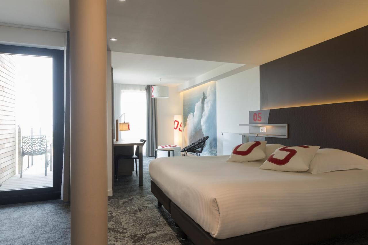 Hostellerie De La Pointe Saint-Mathieu - Spa & Restaurant プルゴンヴラン エクステリア 写真