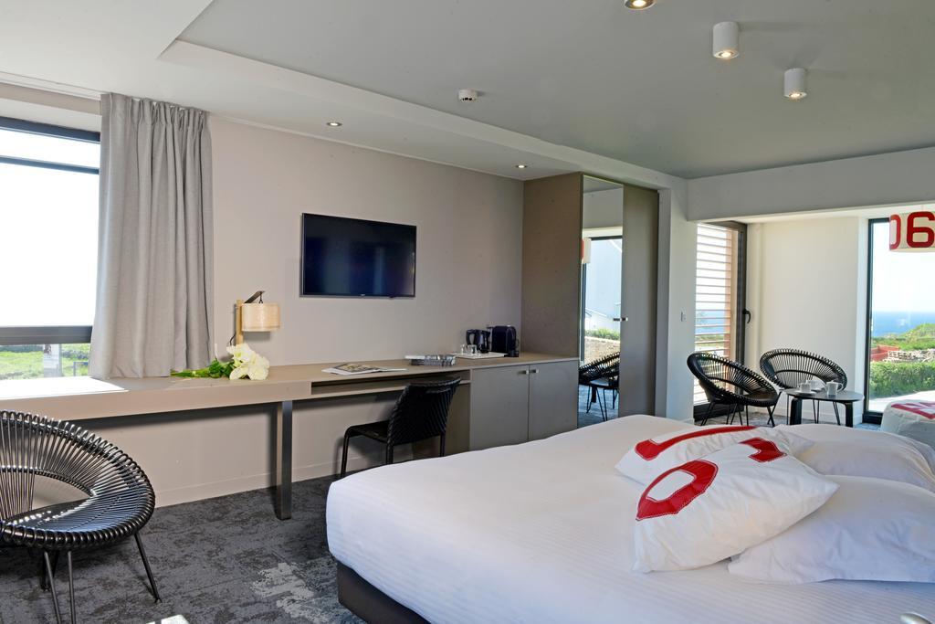Hostellerie De La Pointe Saint-Mathieu - Spa & Restaurant プルゴンヴラン エクステリア 写真