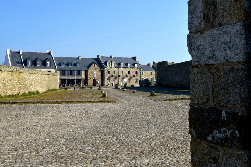 Hostellerie De La Pointe Saint-Mathieu - Spa & Restaurant プルゴンヴラン エクステリア 写真