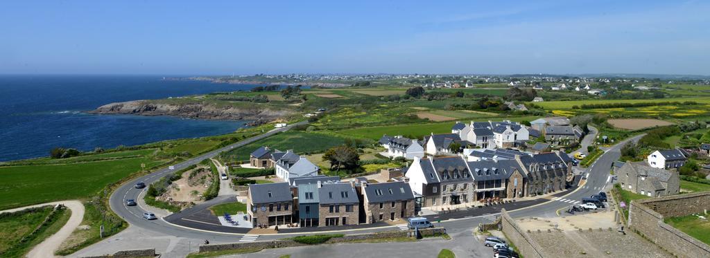 Hostellerie De La Pointe Saint-Mathieu - Spa & Restaurant プルゴンヴラン エクステリア 写真