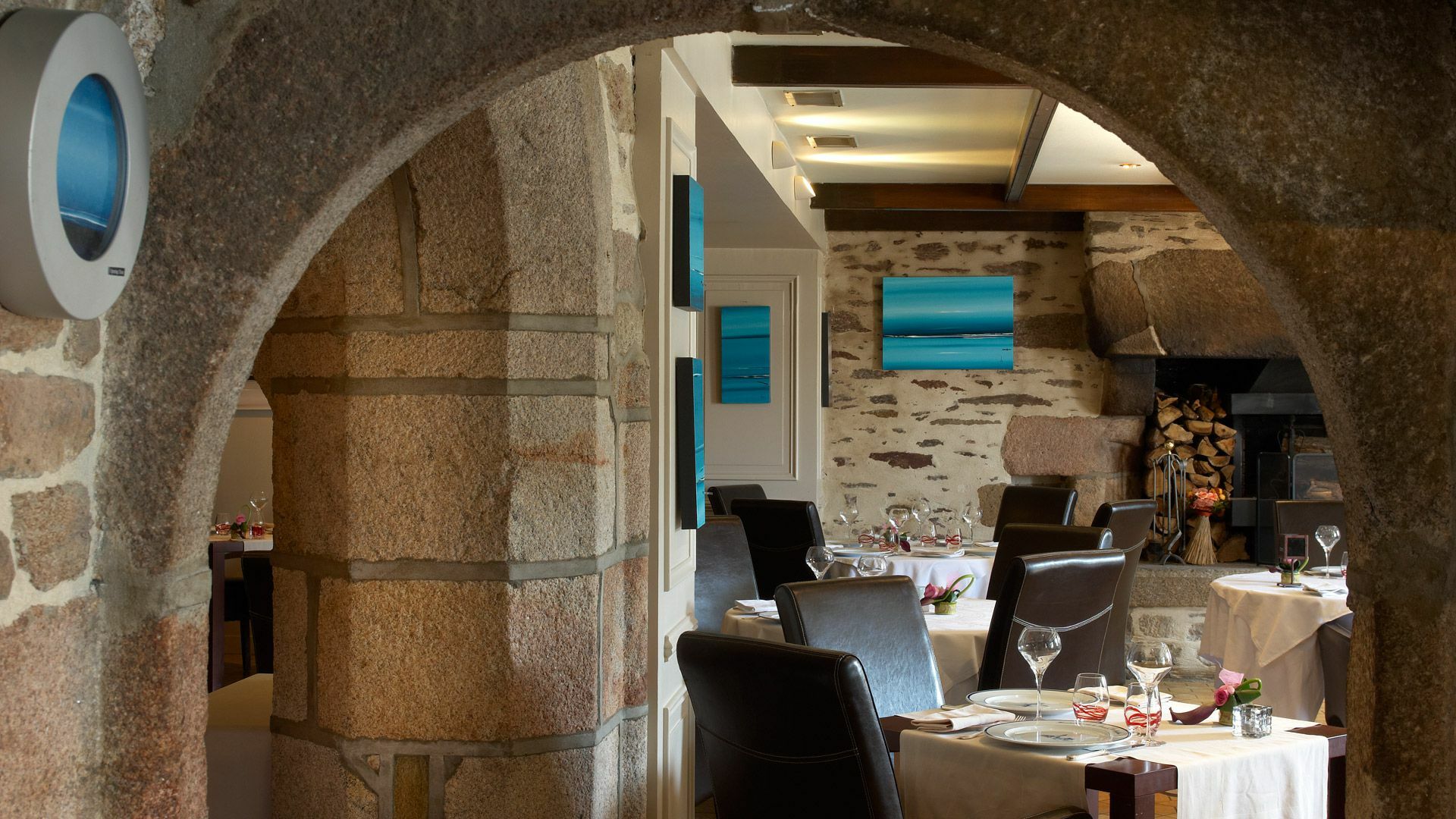 Hostellerie De La Pointe Saint-Mathieu - Spa & Restaurant プルゴンヴラン エクステリア 写真